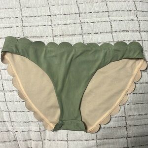 Like New Vanilla Beach Scalloped Bathing Suit Bottom